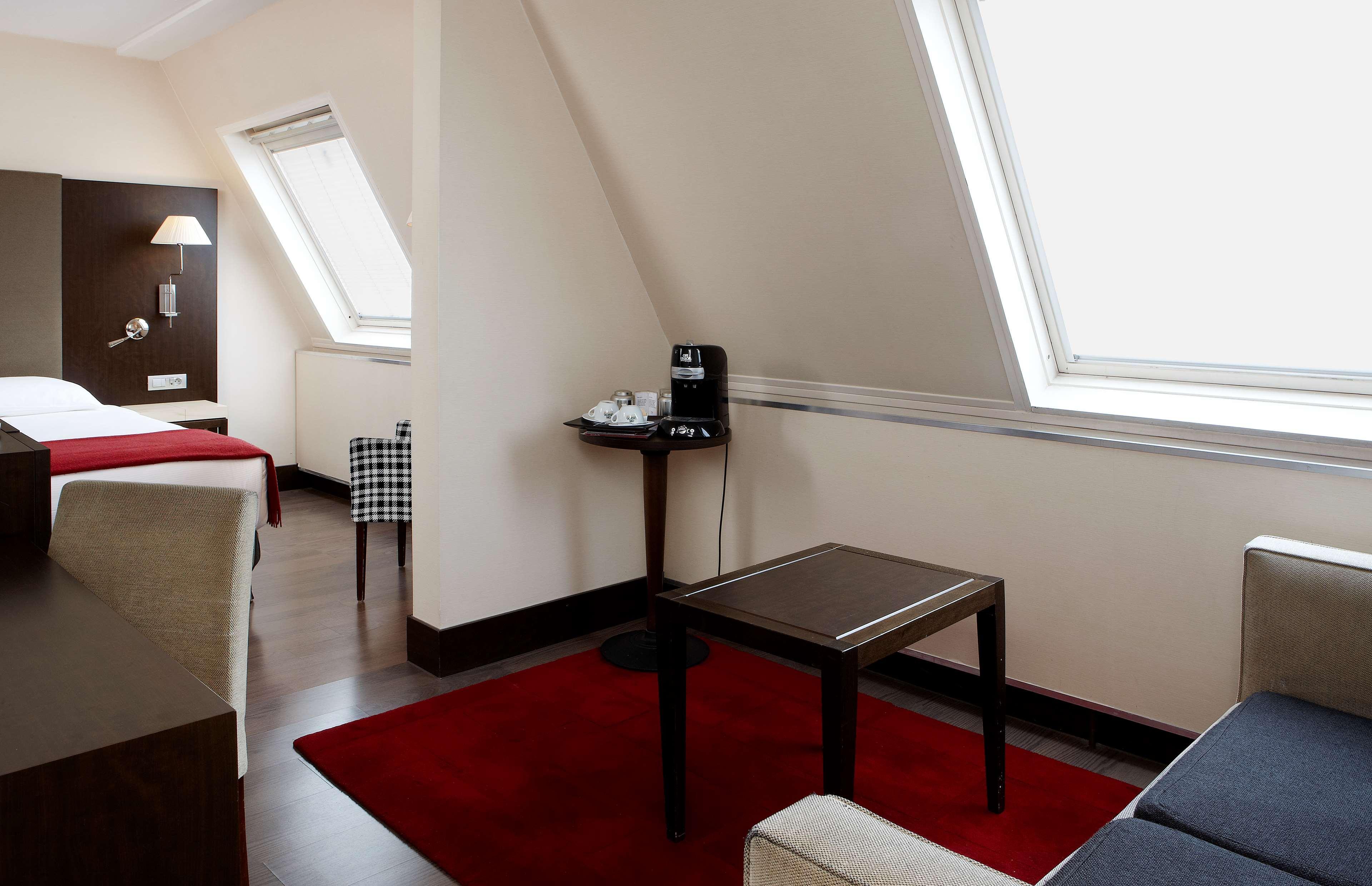 Nh Brussels Louise Hotel Saint-Gilles Exterior photo