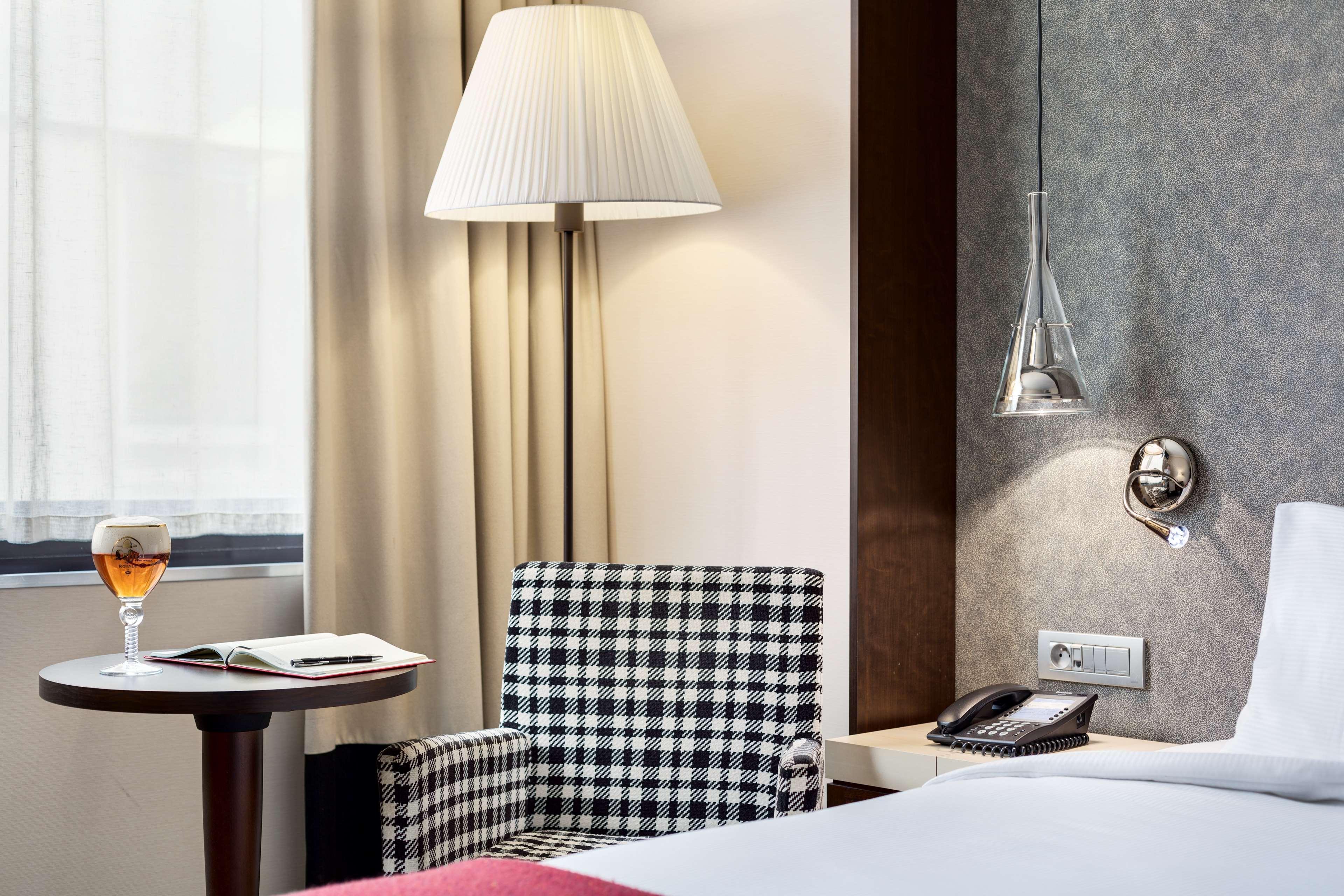 Nh Brussels Louise Hotel Saint-Gilles Exterior photo